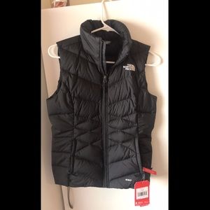 The north face vest NEVER WORN